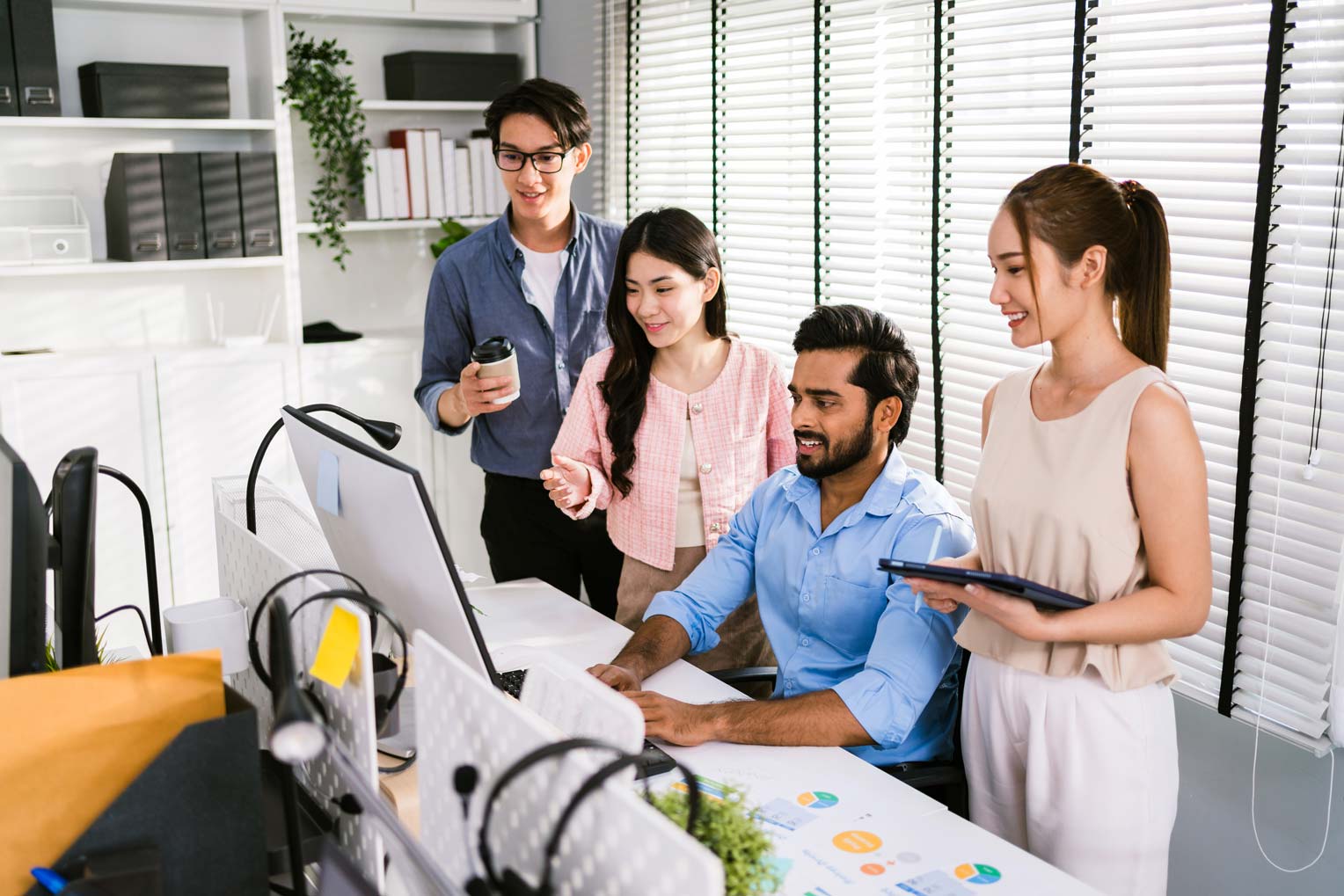 Leading the Charge: CarolinaEMR's First Phase AI Adoption for Startup Practices
